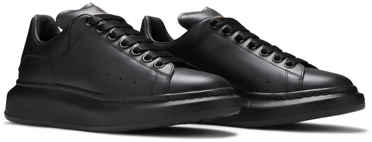 Alexander McQueen Oversized "All Black"